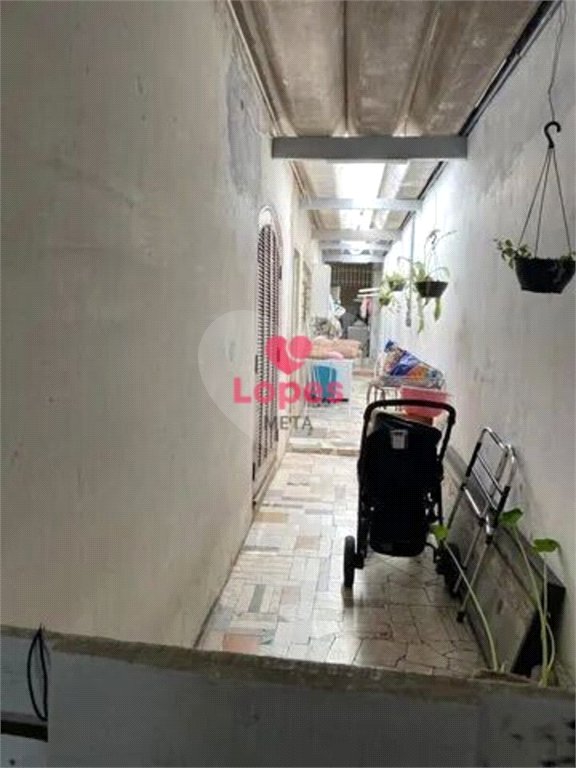 Casa à venda com 3 quartos, sendo 2 suítes, em Conjunto Residencial Trinta e Um de Março, São José dos Campos, SP