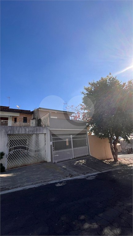 Sobrado à venda com 3 quartos, sendo 1 suíte, em Jardim Dois Corações, Sorocaba, SP