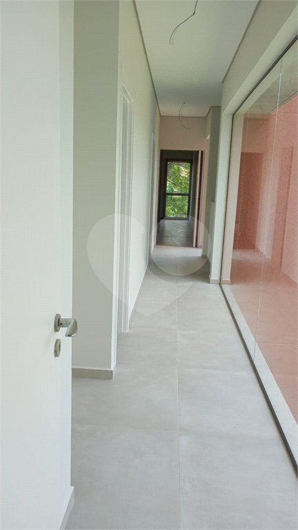 Casa à venda com 4 suítes no condomínio Estância Marambaia, Vinhedo - SP