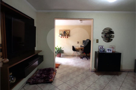Casa à venda com 2 quartos, sendo 1 suíte, em Vila Maria Alta, São Paulo, SP