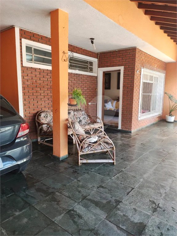 Casa à venda com 2 quartos, sendo 1 suíte, em Jardim do Lago, Jundiaí, SP
