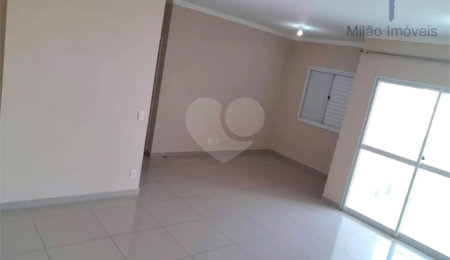 Apartamento à venda com 2 quartos, sendo 1 suíte, em Jardim Maria José, Votorantim, SP