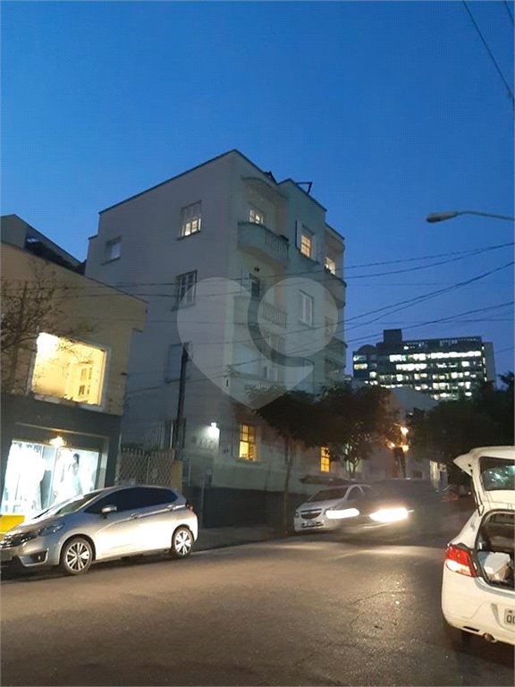 Apartamento à venda com 2 quartos em Cerqueira César, São Paulo, SP