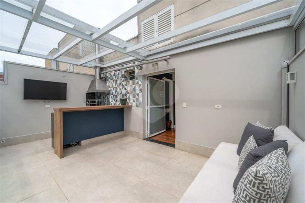 Casa à venda com 4 quartos, sendo 2 suítes, no condomínio Melbourne Residence, São Paulo - SP