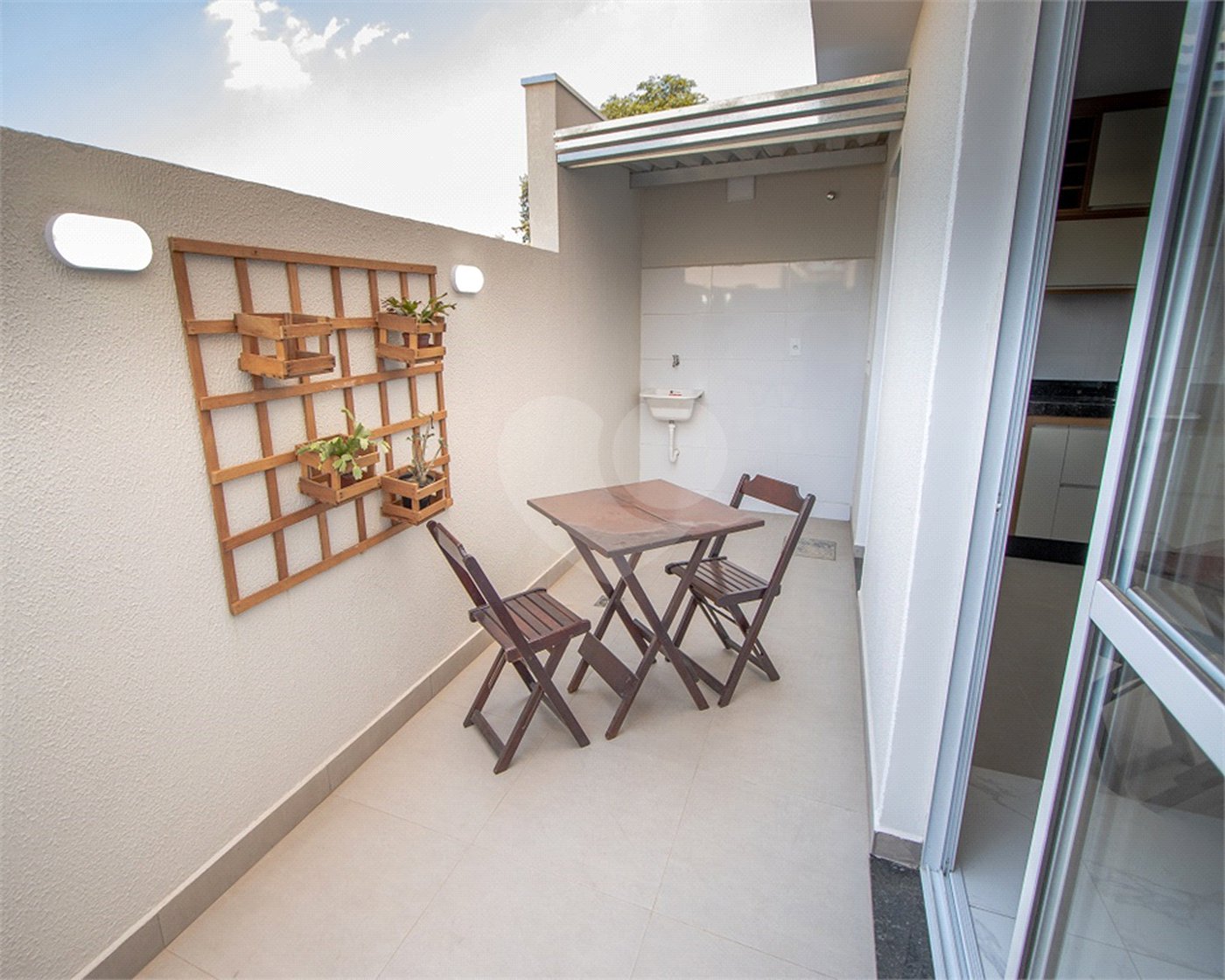 Casa à venda com 3 quartos, sendo 1 suíte, no condomínio Residencial Américo de Figueiredo, Sorocaba - SP