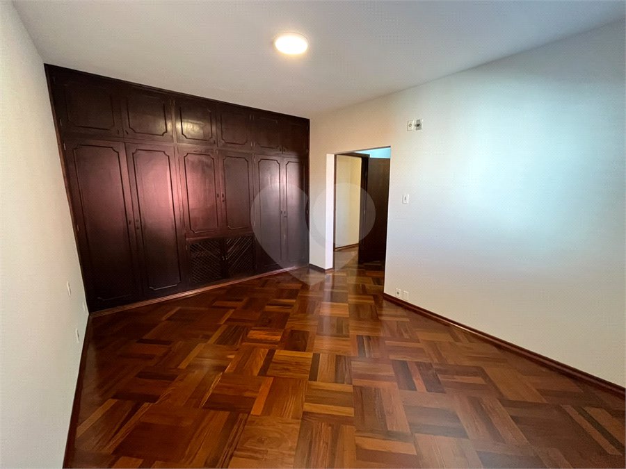 Casa à venda com 3 quartos, sendo 1 suíte, em Jardim Itália, Itapetininga, SP