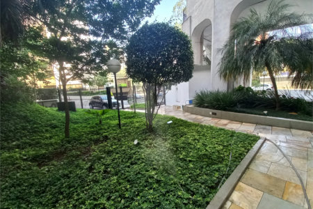 Apartamento à venda com 3 quartos, sendo 1 suíte, em Vila Andrade, São Paulo, SP