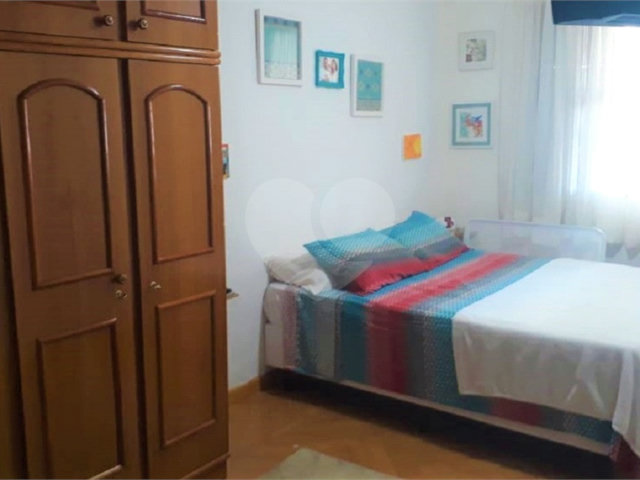 Sobrado à venda com 4 quartos em Vila Aurora (zona Norte), São Paulo, SP
