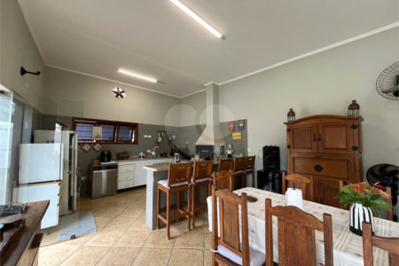 Casa à venda com 3 suítes em Jardim Shangri-lá, Itapetininga, SP