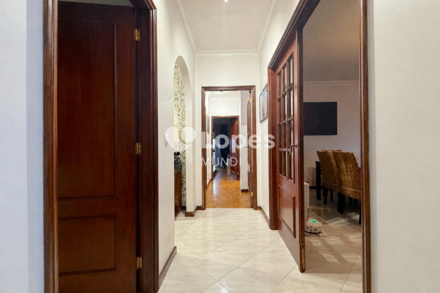 Apartamento T3 à venda em Rio Tinto, Gondomar, Portugal – Mobiliado