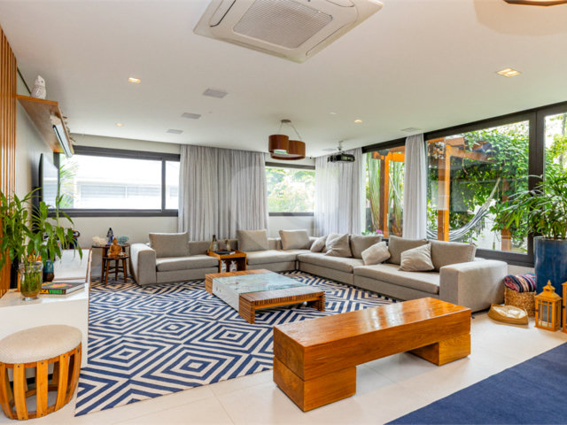 Casa à venda com 4 suítes no condomínio Roma, São Paulo - SP