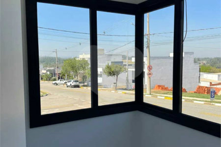 Casa à venda com 3 quartos, sendo 1 suíte,  no condomínio Terras de São Francisco, Sorocaba - SP