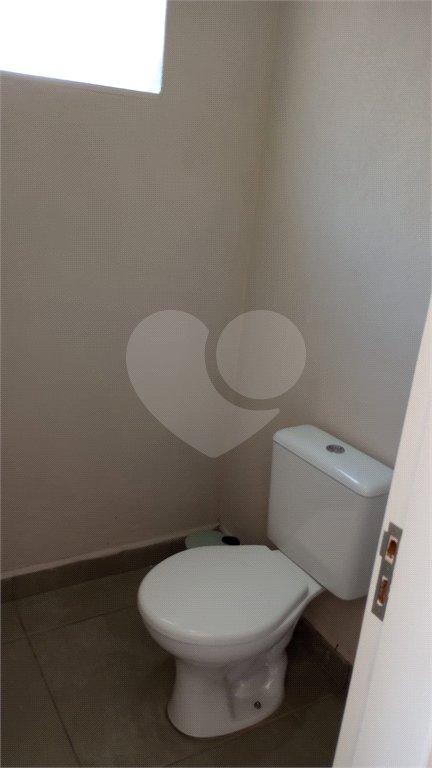 Casa à venda com 3 suítes no condomínio Picollo, Louveira - SP
