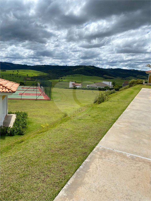 Terreno à venda no condomínio Ninho Verde II, Pardinho - SP