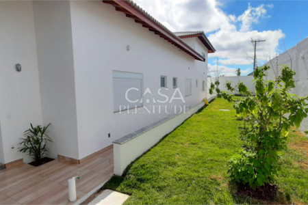 Casa em condomínio à venda ou para alugar com 4 suítes no Centro, Cesário Lange, SP