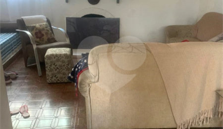 Sobrado à venda com 4 quartos, sendo 2 suítes, em Horto, São Paulo, SP