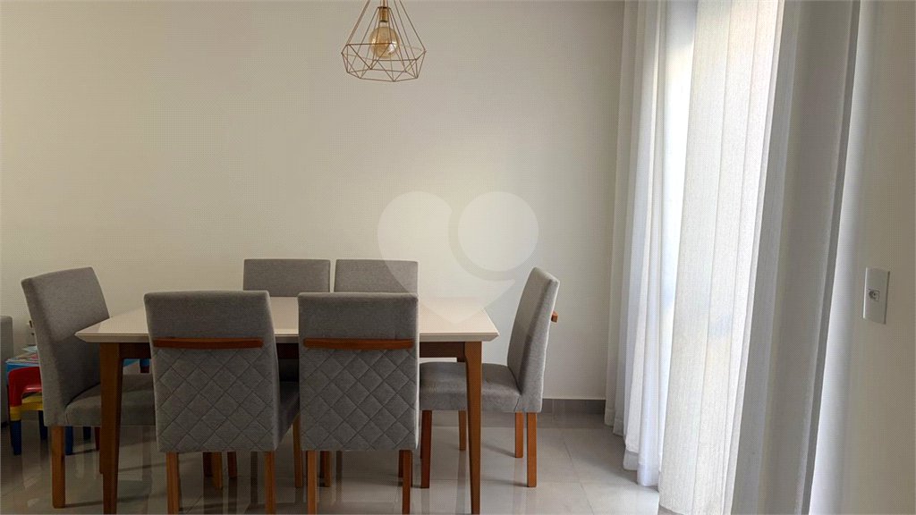 Casa à venda com 3 quartos, sendo 1 suíte, no condomínio Residencial Américo de Figueiredo, Sorocaba - SP
