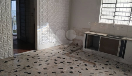 Sobrado à venda com 3 quartos, sendo 1 suíte,  em Jardim Bonfiglioli, São Paulo, SP