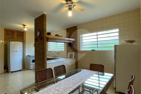 Sítio à venda com 3 quartos, sendo 1 suíte, em Jardim Estância Brasil, Atibaia, SP