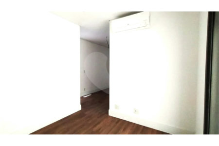 Apartamento à venda com 3 quartos, sendo 1 suíte,  em Paraíso, São Paulo, SP