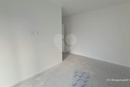 Apartamento à venda com 3 suítes em Moema, São Paulo, SP
