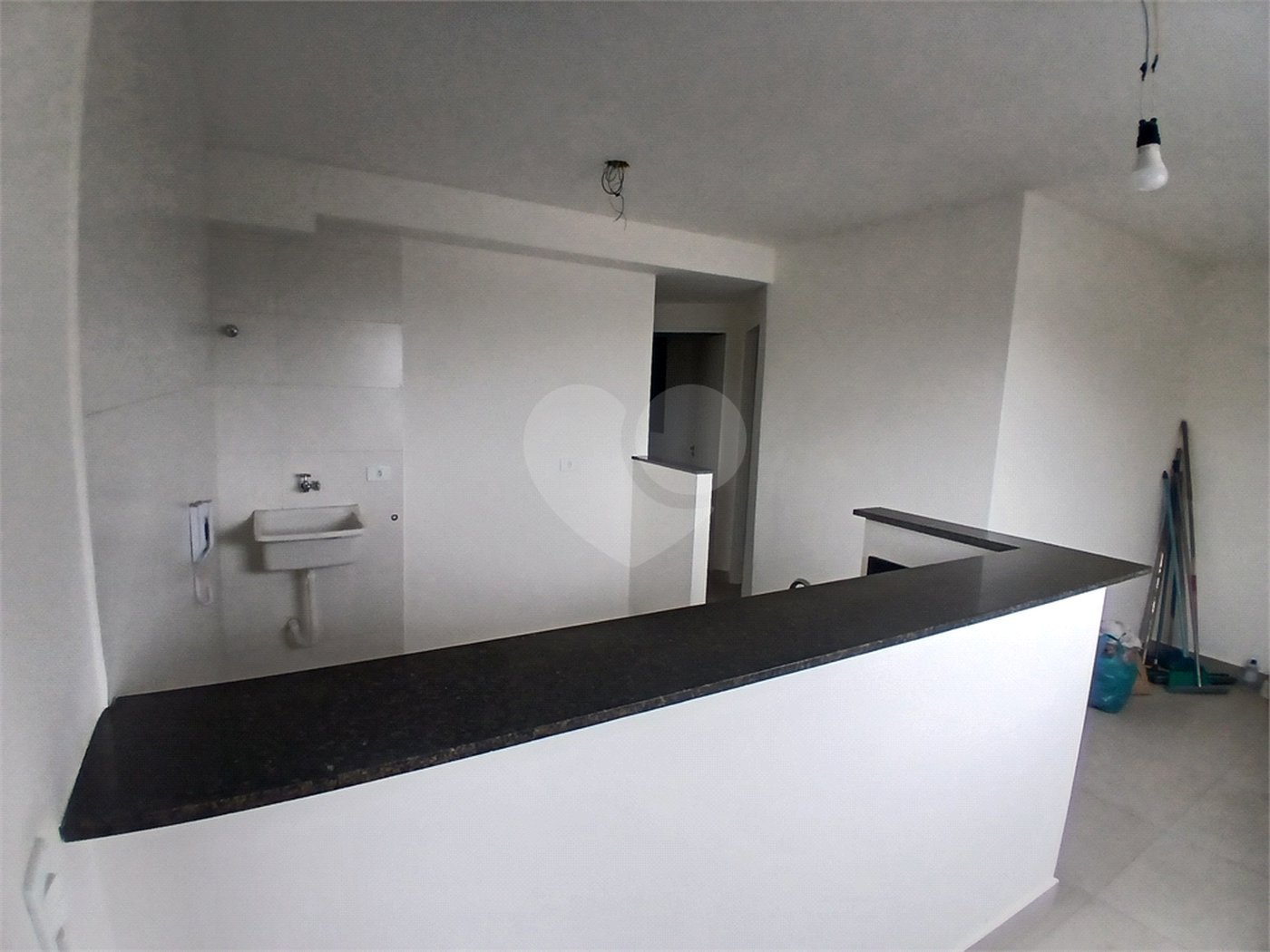 Apartamento à venda com 2 quartos em Vila dos Remédios, São Paulo, SP