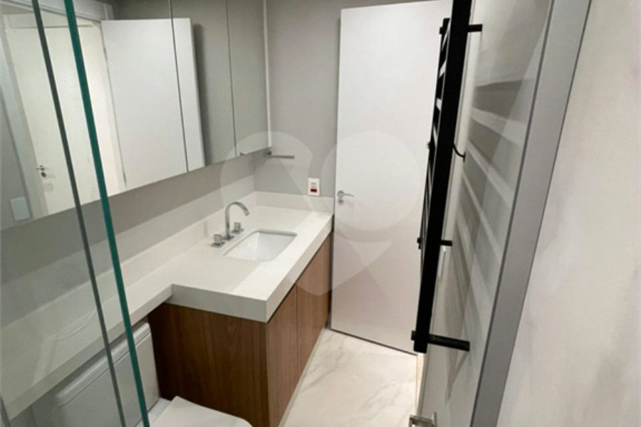 Apartamento à venda ou para alugar com 3 quartos, sendo 1 suíte, em Barra Funda, São Paulo, SP