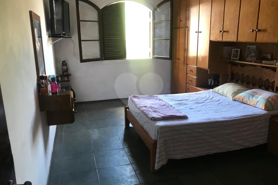 Sobrado à venda com 3 quartos em Tremembé, São Paulo, SP