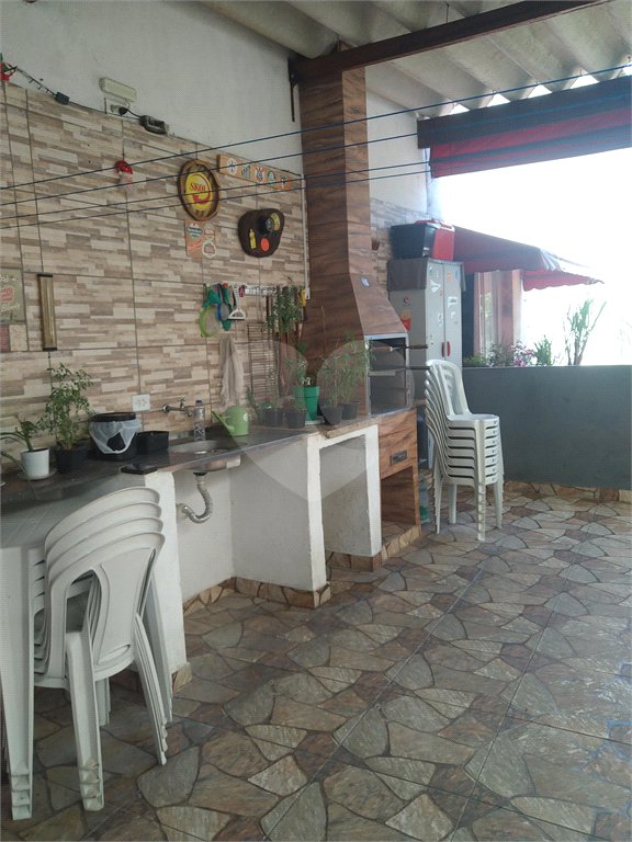 Casa à venda com 4 quartos, sendo 1 suíte, em Vila Pirajussara, São Paulo, SP