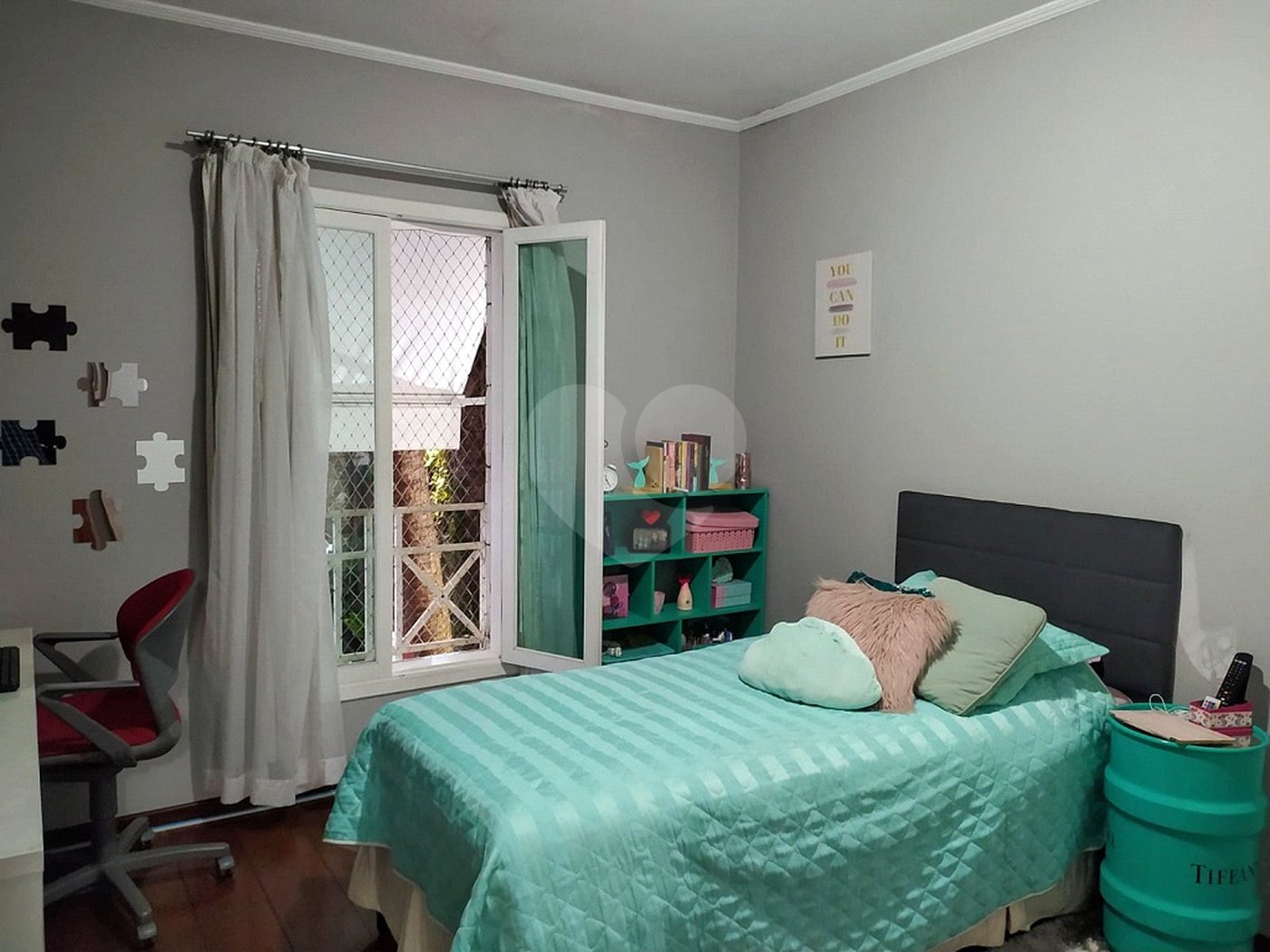 Sobrado à venda com 4 quartos, sendo 2 suítes, em Vila Paulicéia, São Paulo, SP