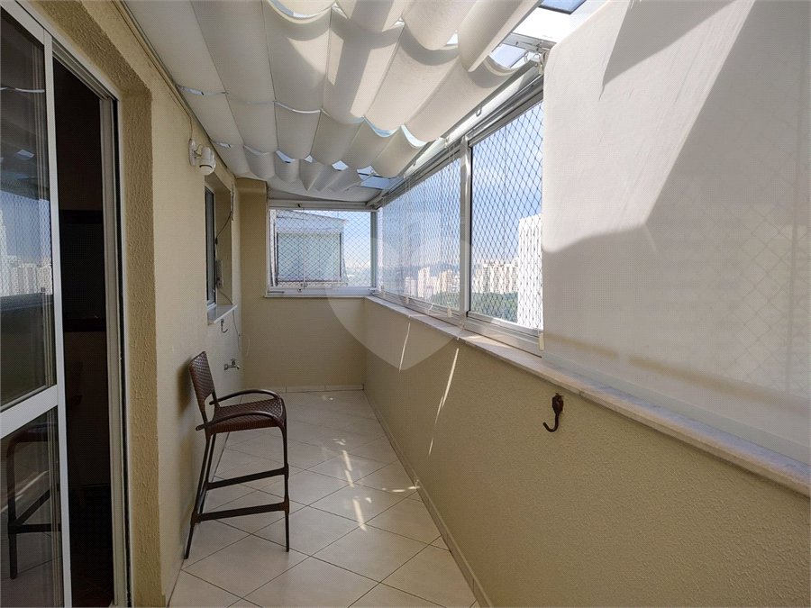 Apartamento à venda com 4 quartos, sendo 2 suítes, em Alto de Pinheiros, São Paulo, SP