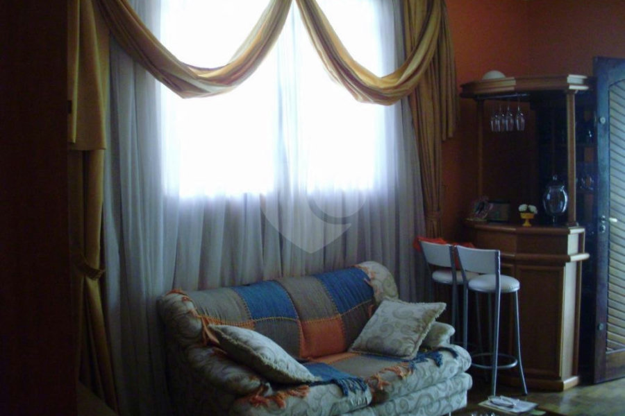 Casa Térrea à venda com 3 quartos, sendo 1 suíte, em Horto Florestal, São Paulo, SP