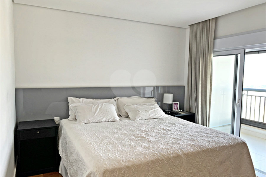 Apartamento à venda com 4 suítes em Santana, São Paulo, SP