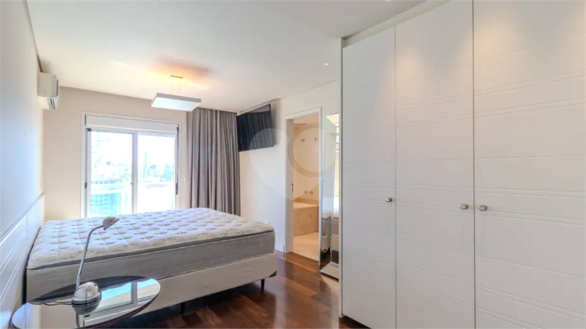 Apartamento à venda com 4 quartos, sendo 3 suítes, em Cidade Monções, São Paulo, SP