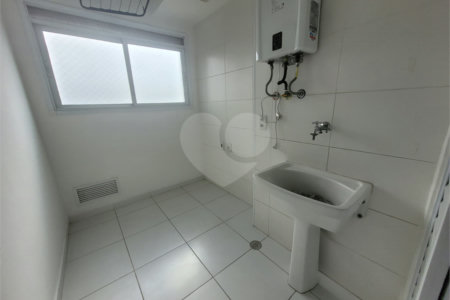 Apartamento à venda com 3 quartos, sendo 1 suíte, em Barra Funda, São Paulo, SP