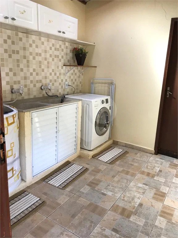 Chácara à venda com 4 quartos, sendo 3 suítes, em Monterrey, Louveira, SP