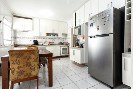 Apartamento à venda com 4 quartos, sendo 1 suíte, em Jardim Marajoara, São Paulo, SP