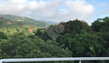Casa à venda com 3 suítes no condomínio Alpes da Cantareira, Mairiporã - SP
