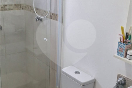 Casa à venda com 3 quartos, sendo 1 suíte, em Condomínio Flamboyant-b, Atibaia, SP