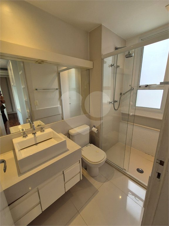 Apartamento à venda com 3 suítes em Campo Belo, São Paulo, SP