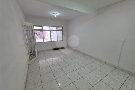 Sobrado à venda com 4 quartos, sendo 1 suíte,  em Rio Pequeno, São Paulo, SP