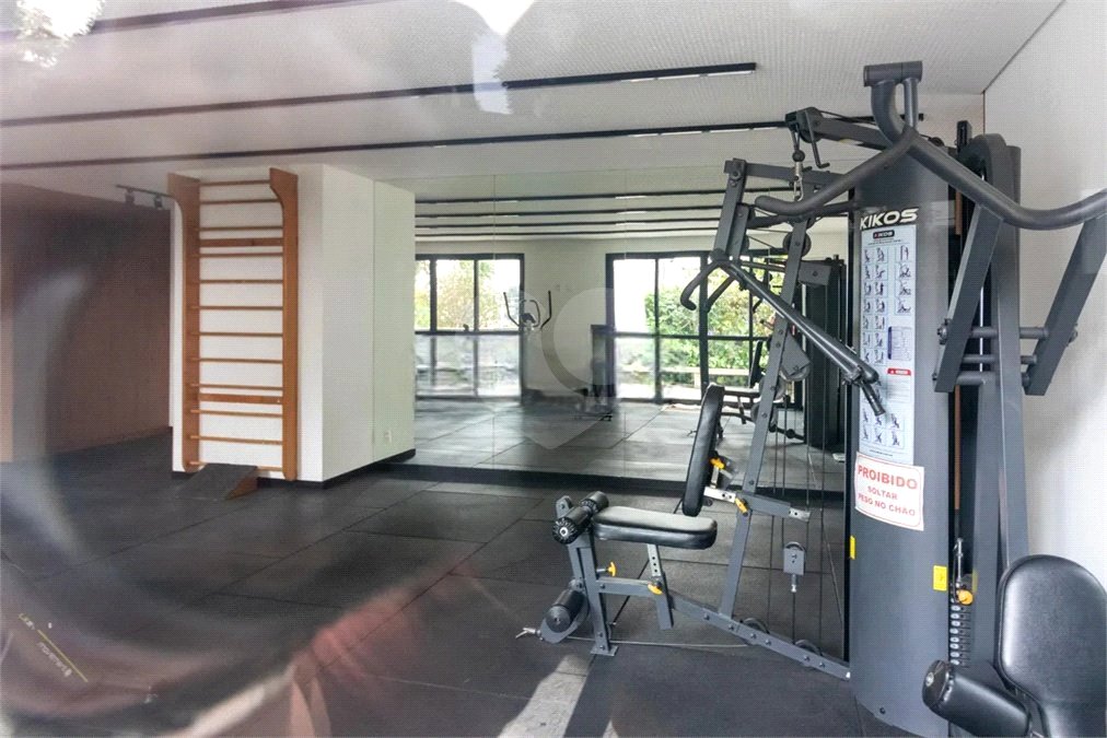 Apartamento à venda com 3 quartos, sendo 2 suítes, em Moema, São Paulo, SP