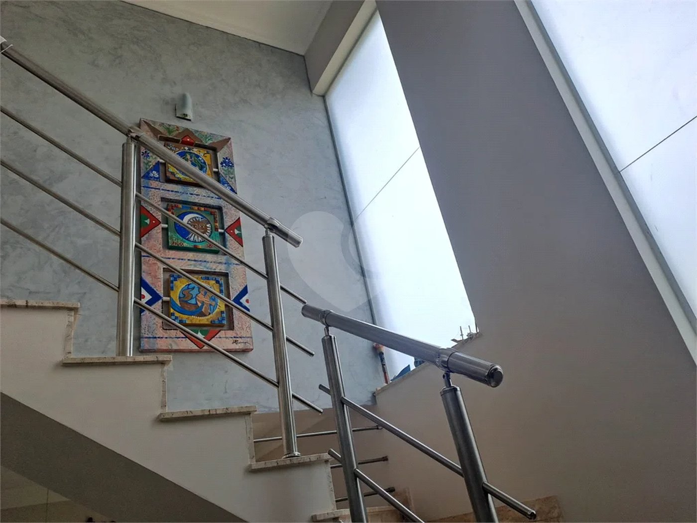 Linda Casa 3 dormitórios com piscina - R$ 950.000,00