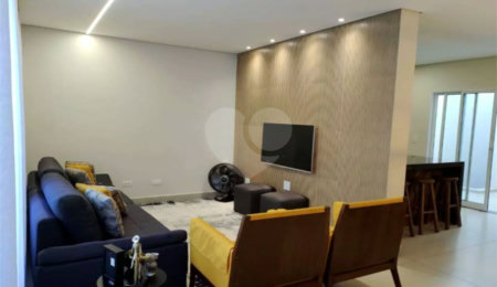 Casa à venda com 3 quartos, sendo 1 suíte,  em Parque Nossa Senhora da Candelária, Itu, SP