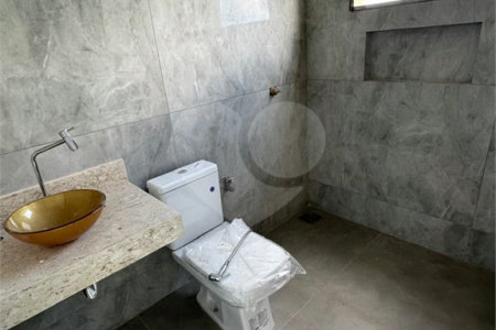 Casa à venda com 5 suítes no condomínio Florais do Parque, Cuiabá - MT