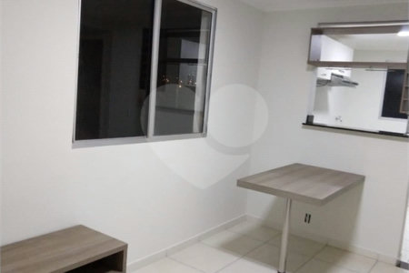 Apartamento no Condomínio Monte Olimpo.