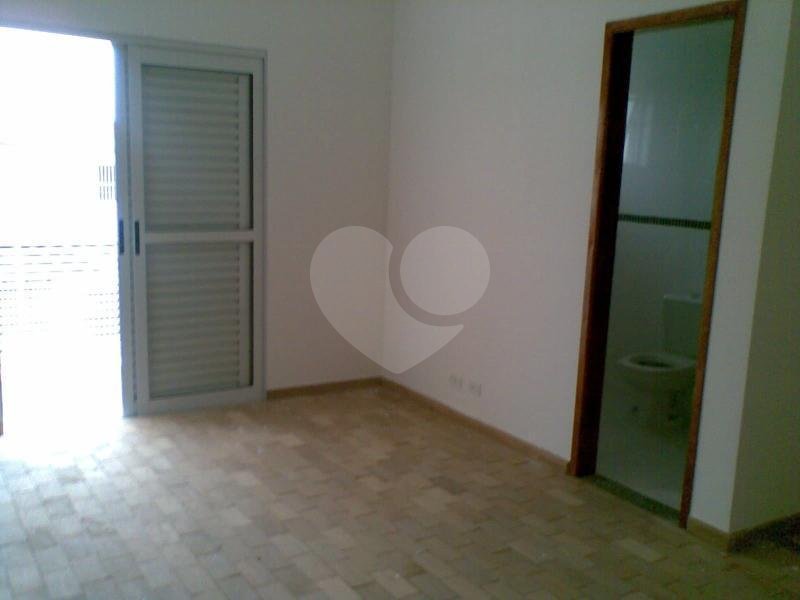 Sobrado à venda com 4 quartos, sendo 2 suítes, em Vila Sônia, São Paulo, SP