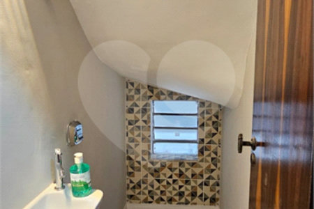Sobrado à venda com 3 quartos, sendo 2 suítes, em Ferreira, São Paulo, SP