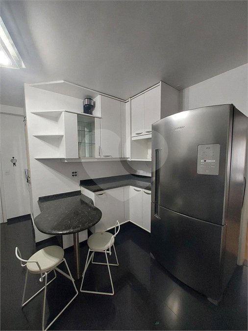 Apartamento à venda com 3 quartos, sendo 2 suítes,  em Cidade São Francisco, São Paulo, SP