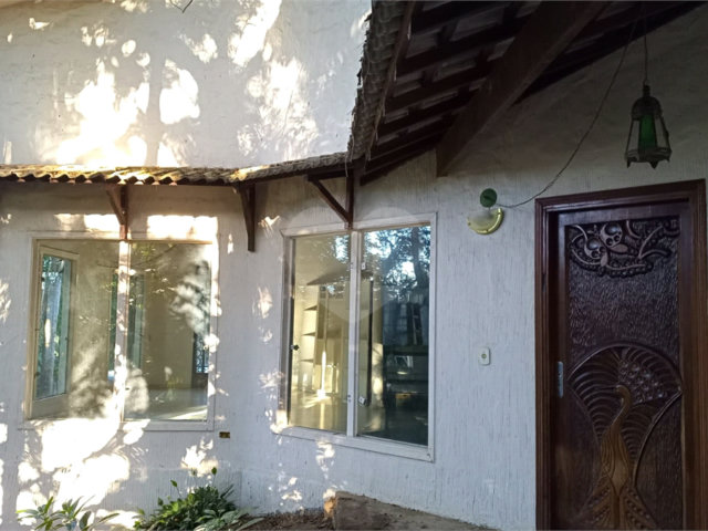 Casa à venda com 3 quartos, sendo 2 suítes,  no condomínio Gleba II, Mairiporã - SP
